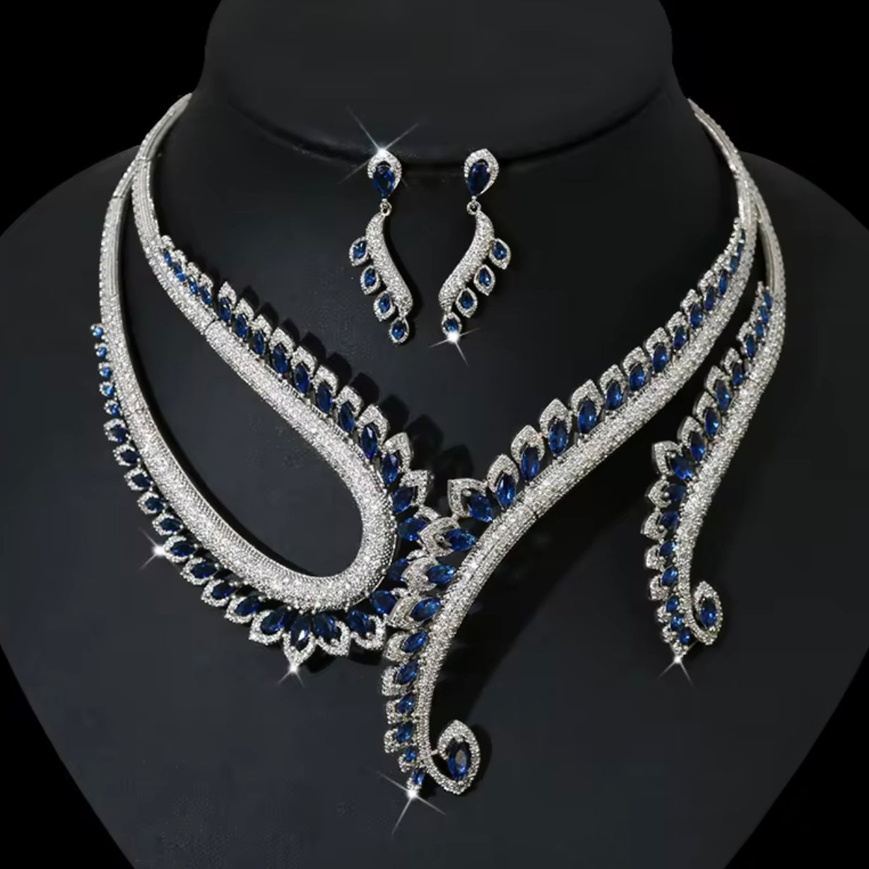 Locked Wings Jewelry Set - CheLon