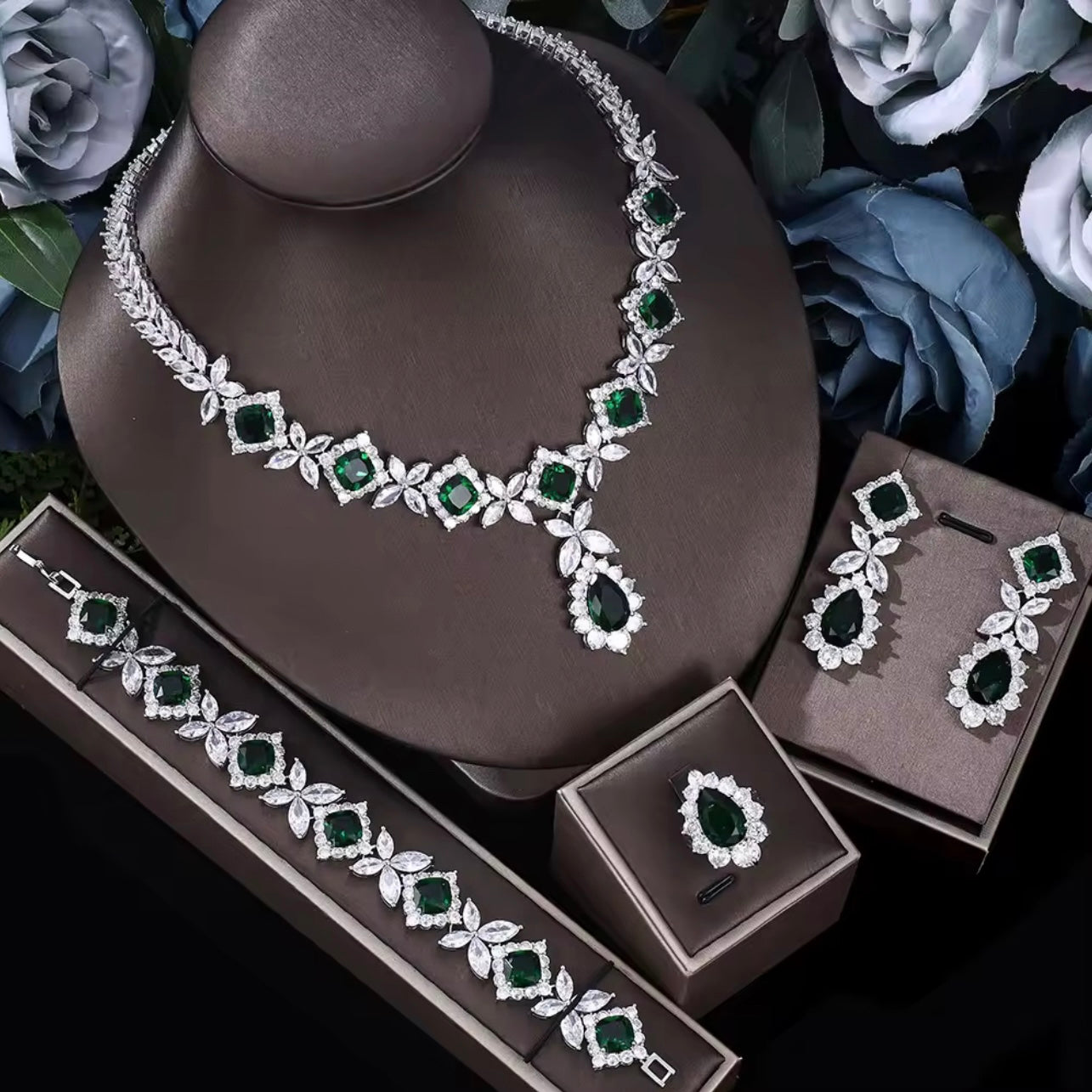 Conjunto de joyas Monarca